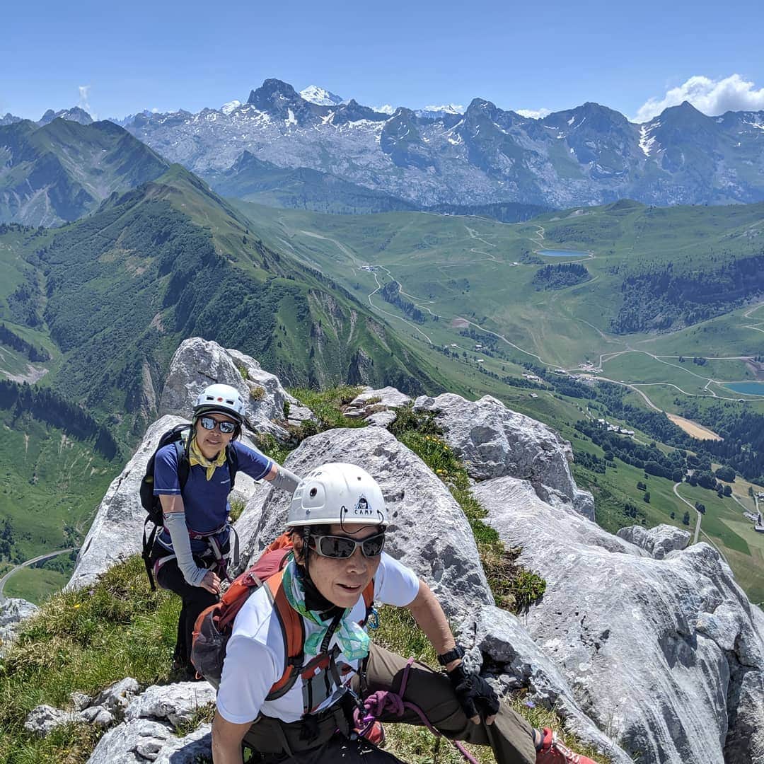 江本悠滋さんのインスタグラム写真 - (江本悠滋Instagram)「最高！ #aravis #montagne #france #登山　#ハイキング　#中高年 #ヨーロッパ」7月11日 0時17分 - emoto_yuji