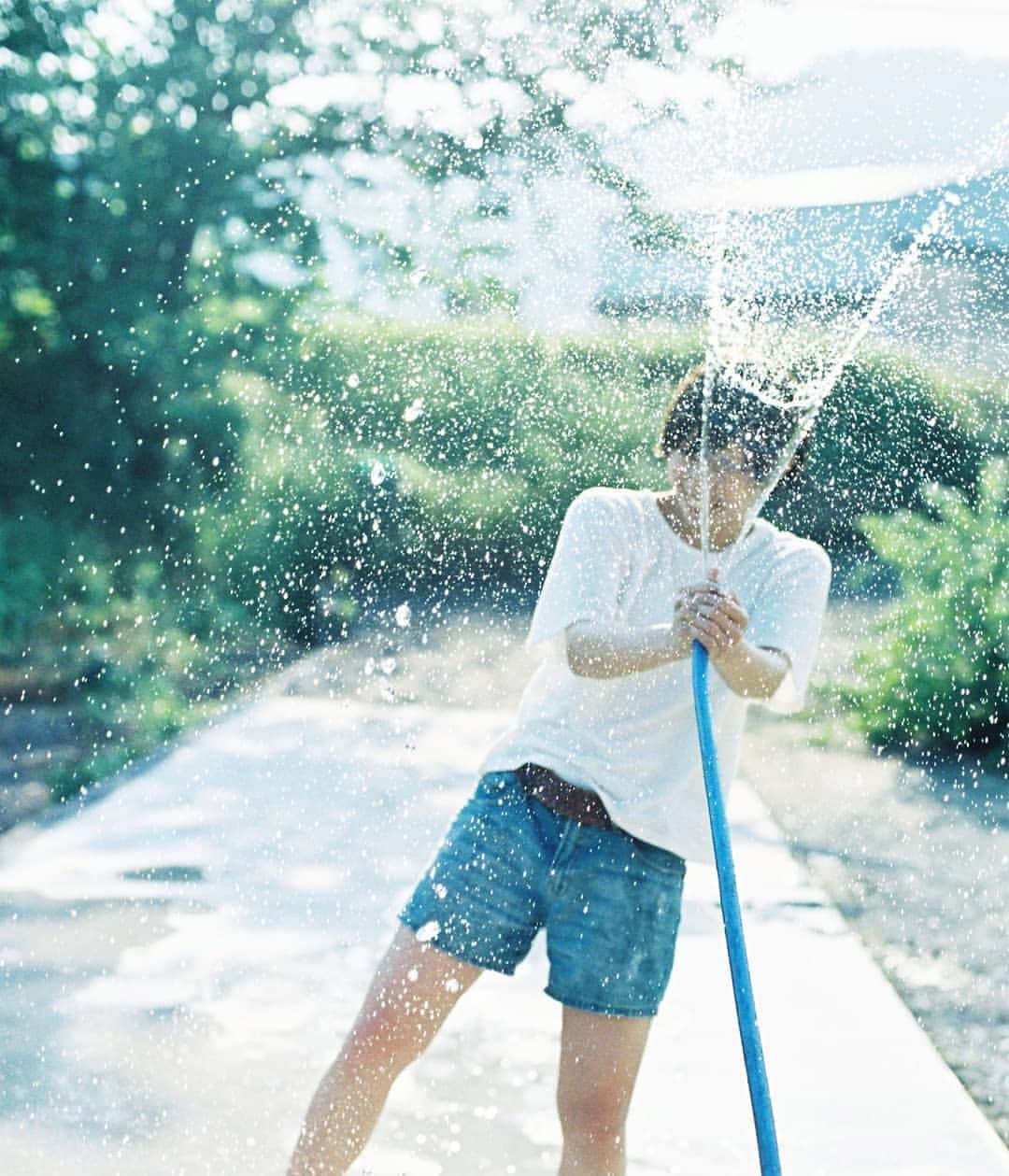 岩倉しおりさんのインスタグラム写真 - (岩倉しおりInstagram)「水しぶき」7月11日 1時09分 - iwakurashiori