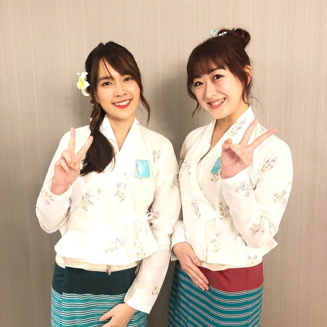 伊豆田莉奈さんのインスタグラム写真 - (伊豆田莉奈Instagram)「สวัสดี เจ้า(^^)/ วันนี้ รินะ จะ มี ประกาศ ค่ะ! รินะ จะ ไป CGM48 ค่ะ! ตำแหน่ง Shihainin ของ CGM48 ค่ะ! แล้ว Captain ของ CGM48 คือ P'Aom ค่ะ! เรา เป็น Member ของ CGM48 ด้วย ค่ะ!  รู้สึก ตื่นเต้น มาก ค่ะ😂 และ รอคอย มาก ค่ะ😍💕 ขอ เป็น กำลังใจ ให้ พวกเรา CGM48 ด้วย ค่ะ🥰💚💪 ขอบคุณ สำหรับ วันนี้ ค่ะ😊💚 こんにちは(^^)/ 今日は私から発表がありました！ 私伊豆田莉奈はタイのチェンマイに新しく出来る姉妹グループCGM48に移籍をすることになりました！ そしてCGM48の支配人をやらせて頂くことになりました！ Aom(オーム)さんがCGM48のキャプテンです！ 私たちは自分達の役割と共にCGM48のメンバーとして活動させて頂きます！  今はドキドキと楽しみな気持ちでいっぱいです😊💕 CGM48の応援をよろしくお願いします🥰💚💪 今日はありがとうございました😊💚 #cgm48 #cgm48shihainin #cgm48captain #aombnk48 #izurinabnk48 #izutarinabnk48 #rinaizutabnk48 #izurina #izutarina #伊豆田莉奈 #いずりな #bnk48」7月11日 1時05分 - rina.cgm48official