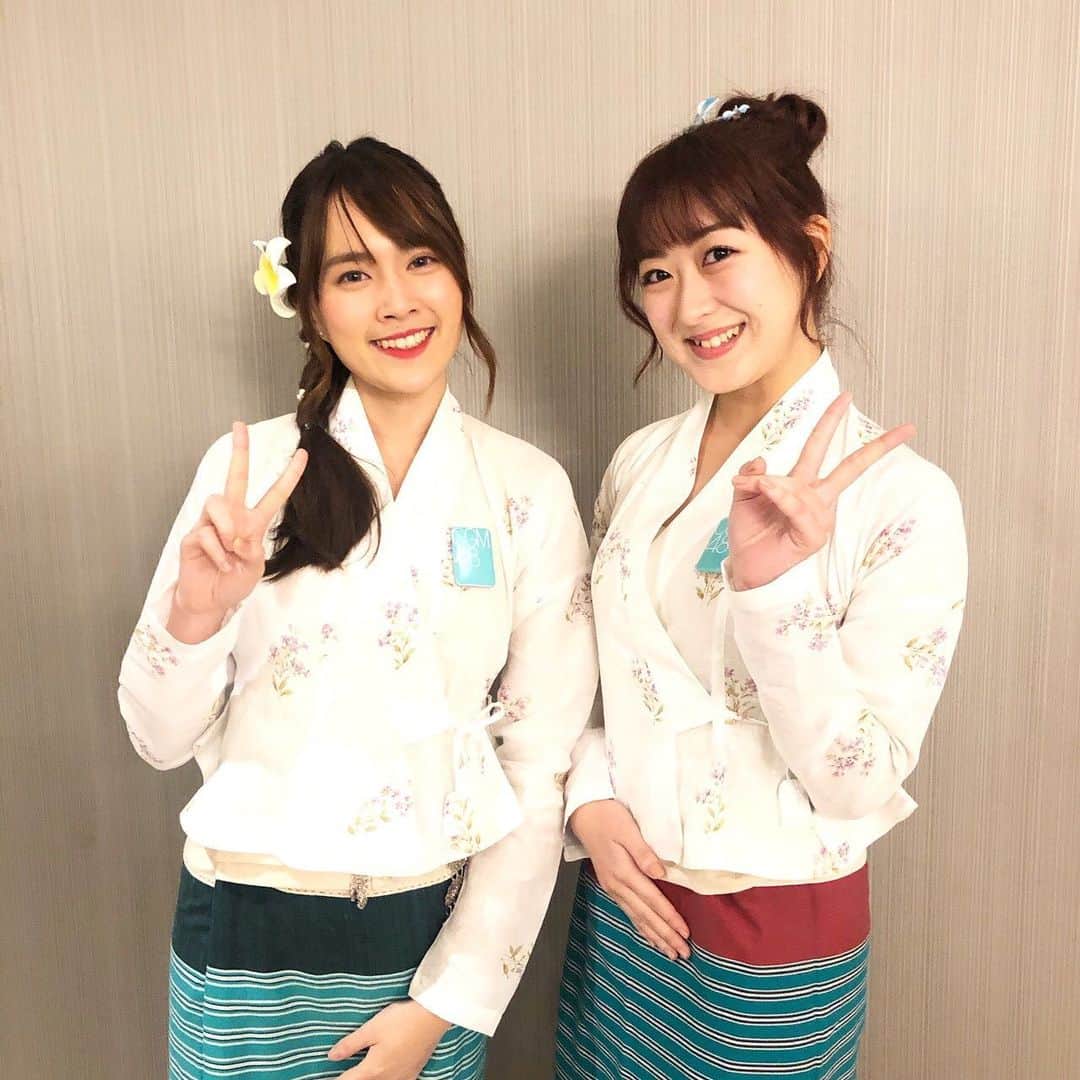 のインスタグラム：「สวัสดี เจ้า(^^)/ วันนี้ รินะ จะ มี ประกาศ ค่ะ! รินะ จะ ไป CGM48 ค่ะ! ตำแหน่ง Shihainin ของ CGM48 ค่ะ! แล้ว Captain ของ CGM48 คือ P'Aom ค่ะ! เรา เป็น Member ของ CGM48 ด้วย ค่ะ!  รู้สึก ตื่นเต้น มาก ค่ะ😂 และ รอคอย มาก ค่ะ😍💕 ขอ เป็น กำลังใจ ให้ พวกเรา CGM48 ด้วย ค่ะ🥰💚💪 ขอบคุณ สำหรับ วันนี้ ค่ะ😊💚 こんにちは(^^)/ 今日は私から発表がありました！ 私伊豆田莉奈はタイのチェンマイに新しく出来る姉妹グループCGM48に移籍をすることになりました！ そしてCGM48の支配人をやらせて頂くことになりました！ Aom(オーム)さんがCGM48のキャプテンです！ 私たちは自分達の役割と共にCGM48のメンバーとして活動させて頂きます！  今はドキドキと楽しみな気持ちでいっぱいです😊💕 CGM48の応援をよろしくお願いします🥰💚💪 今日はありがとうございました😊💚 #cgm48 #cgm48shihainin #cgm48captain #aombnk48 #izurinabnk48 #izutarinabnk48 #rinaizutabnk48 #izurina #izutarina #伊豆田莉奈 #いずりな #bnk48」