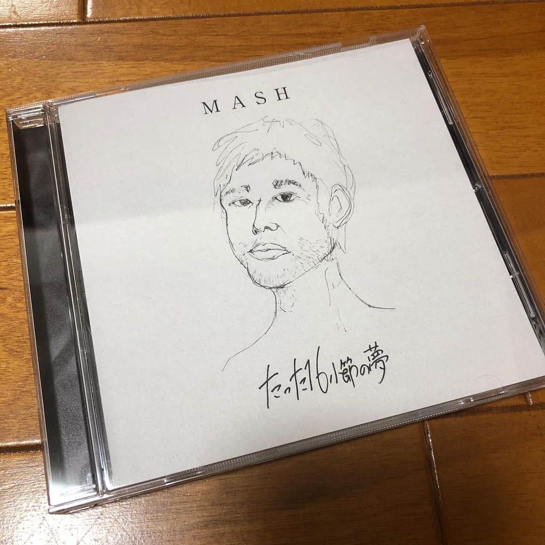 のインスタグラム：「MASH、誕生日おめでとう！ 『たった16小節の夢』、再びavexからのリリース、おめでとう！  来週はいよいよ、ポートランドですな！  #tdx #mash #たった16小節の夢」