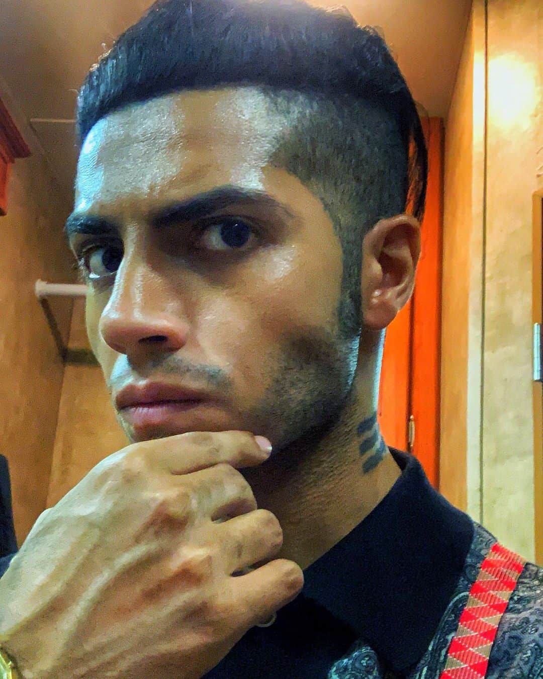 メナ・マスードのインスタグラム：「Ethan Hart. Reprisal. Coming soon to Hulu.」