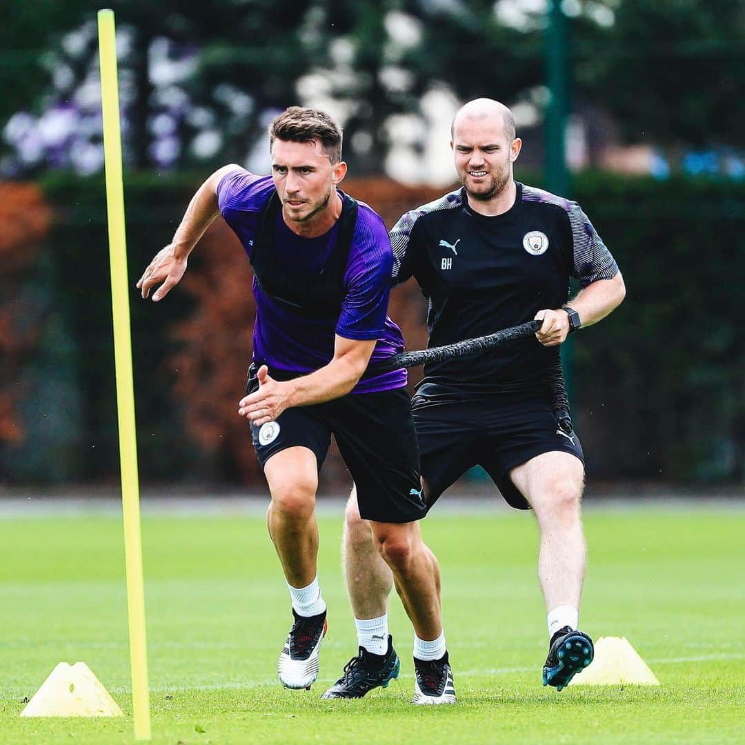 マンチェスター・シティFCさんのインスタグラム写真 - (マンチェスター・シティFCInstagram)「Another good day’s work! ⚽️ . #mancity」7月11日 1時20分 - mancity