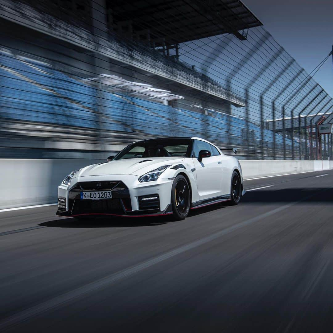 Nissanさんのインスタグラム写真 - (NissanInstagram)「Taking on the #EuroSpeedway #Lausitz, delivering more GT-R than ever before with the 2020 GT-R NISMO that gives an exhilarating experience for anyone, anytime, anywhere. #Nissan #NISMO #GTR #OMGTR」7月11日 1時22分 - nissan