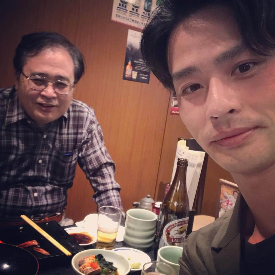 松下 宣夫さんのインスタグラム写真 - (松下 宣夫Instagram)「父です。  #デニス #デニス松下 #デニス松下父 #東大の大学院卒 #薬学部博士号取得 #薬の研究者 #10年前に定年退職 #その後お笑いの研究にハマる #パンサー さん #三四郎 さん #ブレイク2年ほど前から研究により予言 #研究家気質 #デニスは今後どうなる？と聞いてみた #頑張れとだけ返ってきた #どーいう意味？ #厳しい結果出てるけど頑張れって事？ #息子に対しては客観的に研究出来へんくて感情論になるってこと？ #もうすぐ70歳になるのでお祝いさせて頂きます」7月11日 2時13分 - dennis_matsushita