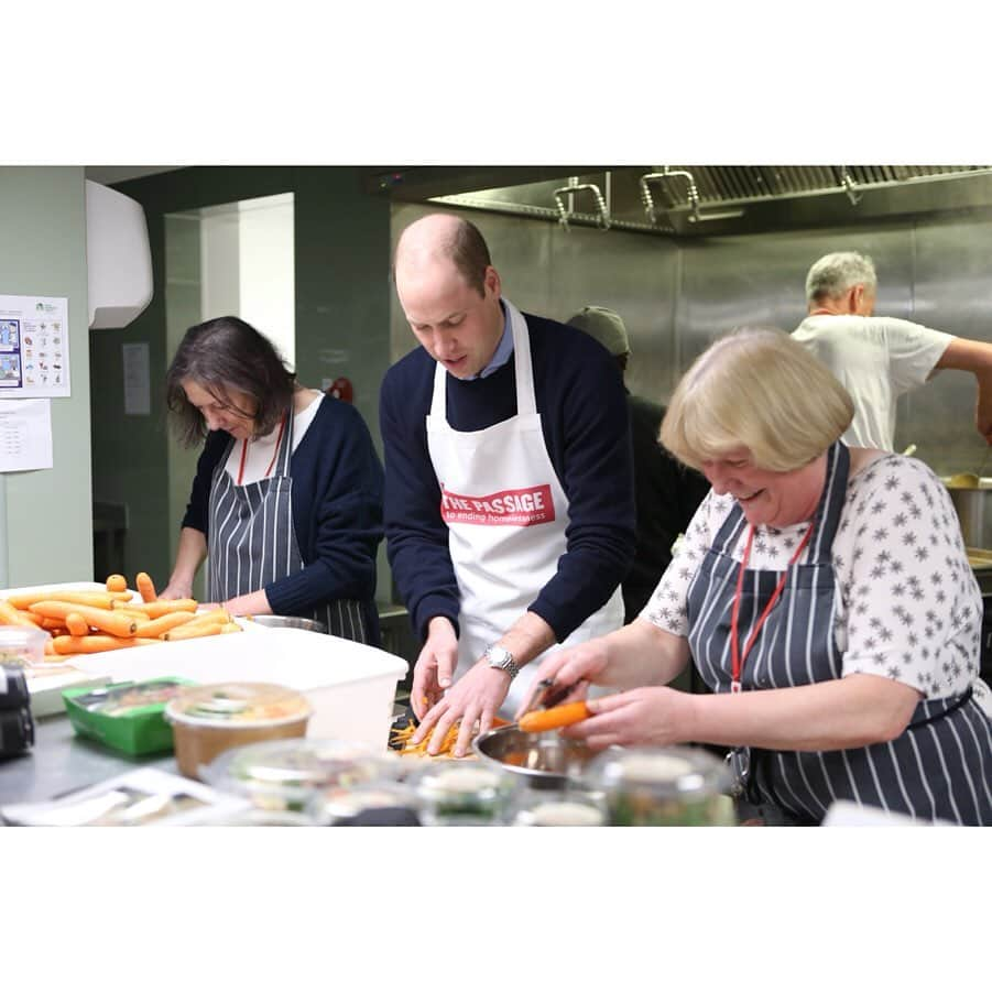 ウィリアム（ケンブリッジ公）さんのインスタグラム写真 - (ウィリアム（ケンブリッジ公）Instagram)「The Duke of Cambridge and The Duke of Sussex took part in the King Power Royal Charity Polo Day for the Khun Vichai Srivaddhanaprabha Memorial Polo Trophy.  The charity match helped raise funds and awareness for charities supported by Their Royal Highnesses.  Swipe to see some of the organisations who were being supported:  2. The English Schools Swimming Association, which encourages school children to learn to swim and compete at several levels - for their school, their district and their country.  3. Fields in Trust, who champion and support our parks and green spaces by protecting them for people to enjoy in perpetuity.  4. The Household Cavalry Operational Casualties Fund, which helps provide financial support to injured soldiers and their families, including those who have lost their lives on active service.  5. Irish Guards Appeal, which provides welfare support to both serving and former members of the Regiment and their families.  6. Mountain Rescue England and Wales, an entirely voluntary service who work on call 24 hours a day, 365 days a year.  7. The Royal Marsden, a world-leading cancer centre specialising in cancer diagnosis, treatment, research and education.  8. The Passage, providing homeless people with support to transform their own lives.  9. Welsh Rugby Charitable Trust, which supports severely injured players from Wales.  Other organisations to benefit include African Parks, Henry van Straubenzee Memorial Fund, The Invictus Games Foundation, Map Action, The Queen’s Commonwealth Trust, RFU Injured Players Foundation and Rhino Conservation Botswana.  The event raised £1 million for the fifteen benefitting charities. 📷 PA」7月11日 2時42分 - princeandprincessofwales