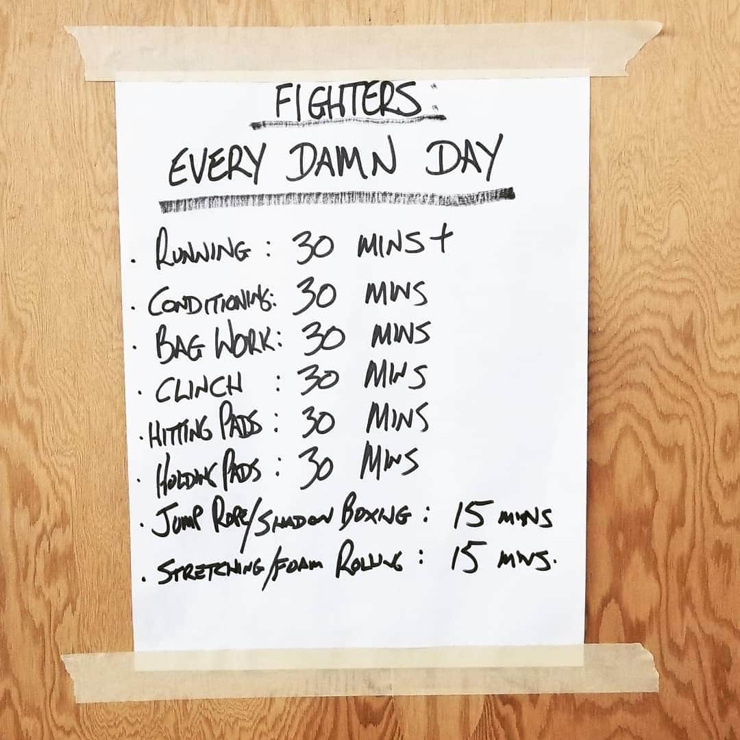 ジョニー・リー・ミラーさんのインスタグラム写真 - (ジョニー・リー・ミラーInstagram)「This is what it takes to fight for @evolutionmuaythainyc under master @brandonwlevi . 3 1/2 hours a day for 5/6 weeks.」7月11日 3時14分 - jonnylmiller