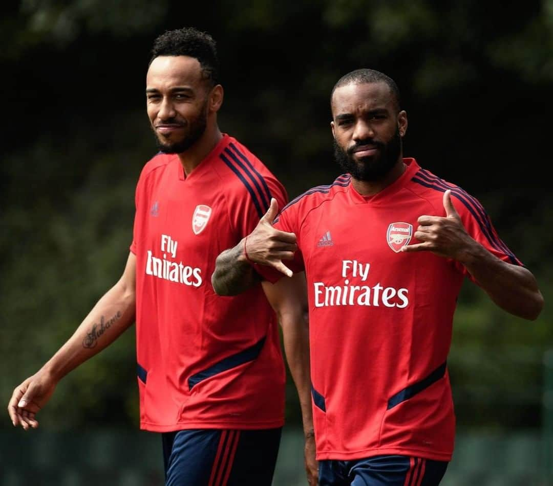 アーセナルFCさんのインスタグラム写真 - (アーセナルFCInstagram)「these two 🤘🤘⁠ ⁠ #Auba #Laca #Aubameyang #Lacazette #Arsenal #preseason #strikers」7月11日 3時35分 - arsenal