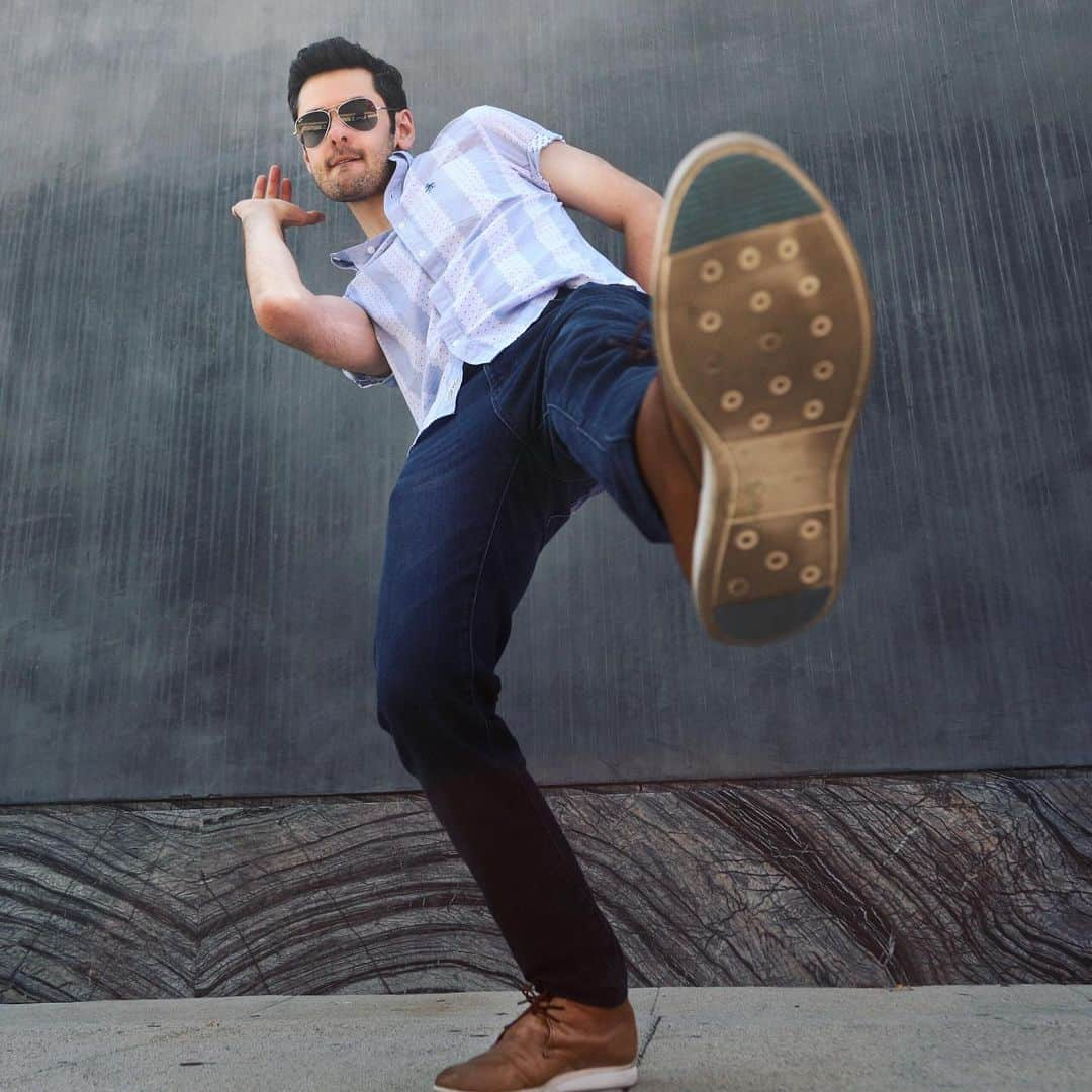 ブレンダン・ロビンソンさんのインスタグラム写真 - (ブレンダン・ロビンソンInstagram)「‘Bout to bust out my #BreakDance moves... but, like for real tho 😂 . . . Pics by @larrywrightphotography | Shirt by @originalpenguin . . . #originalpenguin #beanoriginal #dance #getdown #bringit #fun #fresh #swag」7月11日 3時52分 - brendanrobinson