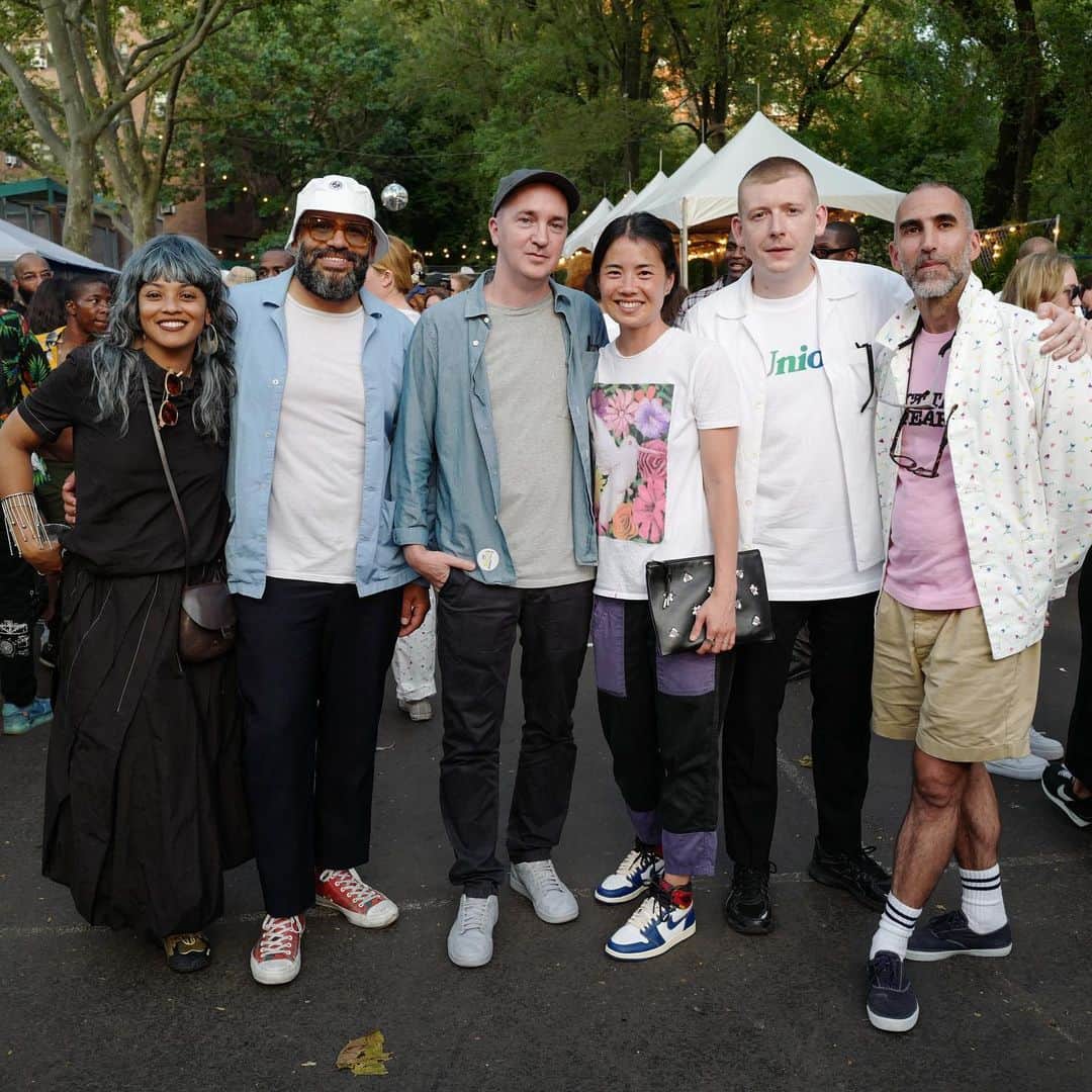 Nordstromさんのインスタグラム写真 - (NordstromInstagram)「What makes for a proper NYC block party? Head to @nordstrommen to find out. Tonight we celebrated the latest from #NewConcepts (a.k.a Concept 005: Union & Company) with a summer night to remember. Swipe to see more and check out the shop when it officially launches TOMORROW! 👏」7月11日 13時34分 - nordstrom