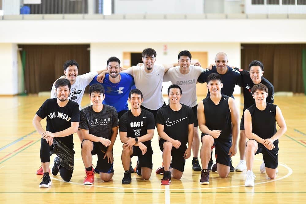 石井講祐のインスタグラム：「🏀沖縄キャンプ🏀 充実していてとてもいいキャンプでした！ 現地でお世話になった方々ありがとうございました！！」