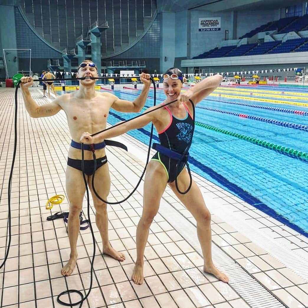フェムケ・ヘームスケルクのインスタグラム：「What's for breakfast? 🚀😂💪 . . . #TeamNL #TheIncredibles #ElastiGirl 📸 : @mrwouda」