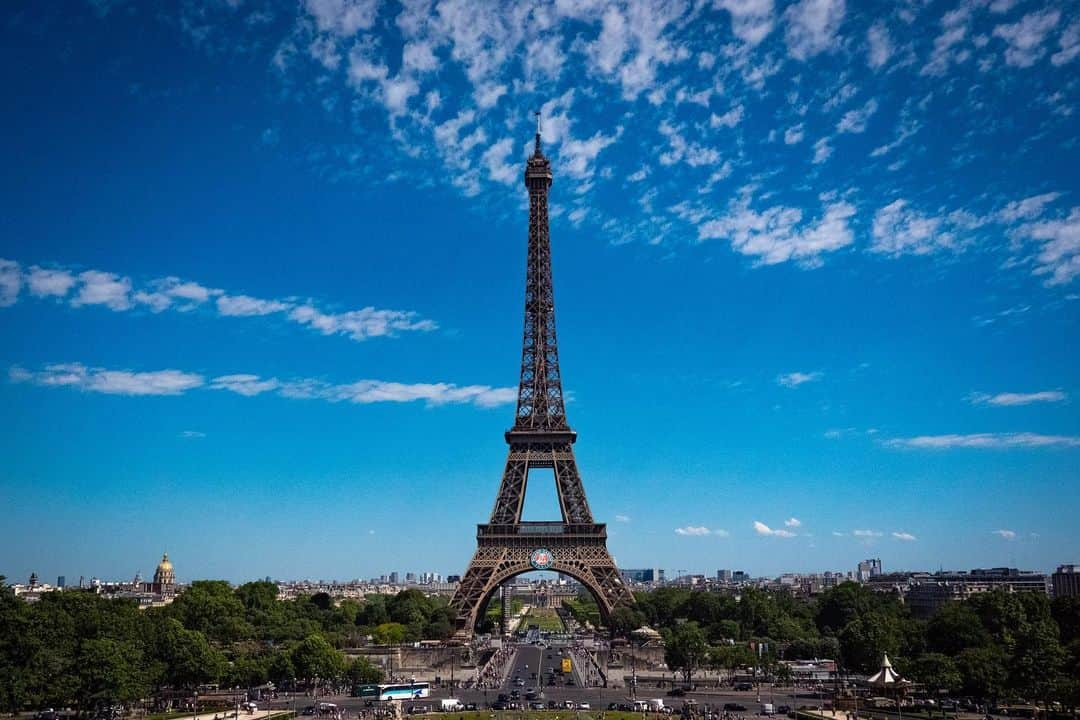 ミスラ・ジン さんのインスタグラム写真 - (ミスラ・ジン Instagram)「우리 가족 유럽 여행 1탄 #france #paris #may ☀️☀️☀️」7月11日 14時04分 - realmithrajin