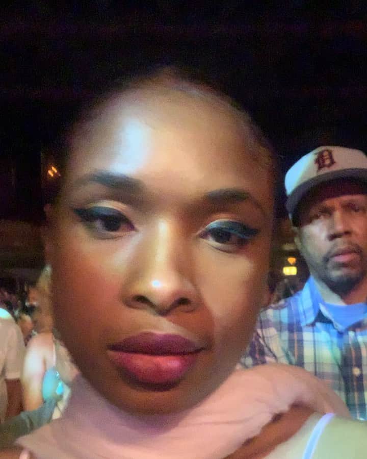 ジェニファー・ハドソンのインスタグラム：「I was getting my best life !!! Yep I came to see about @dianaross !」