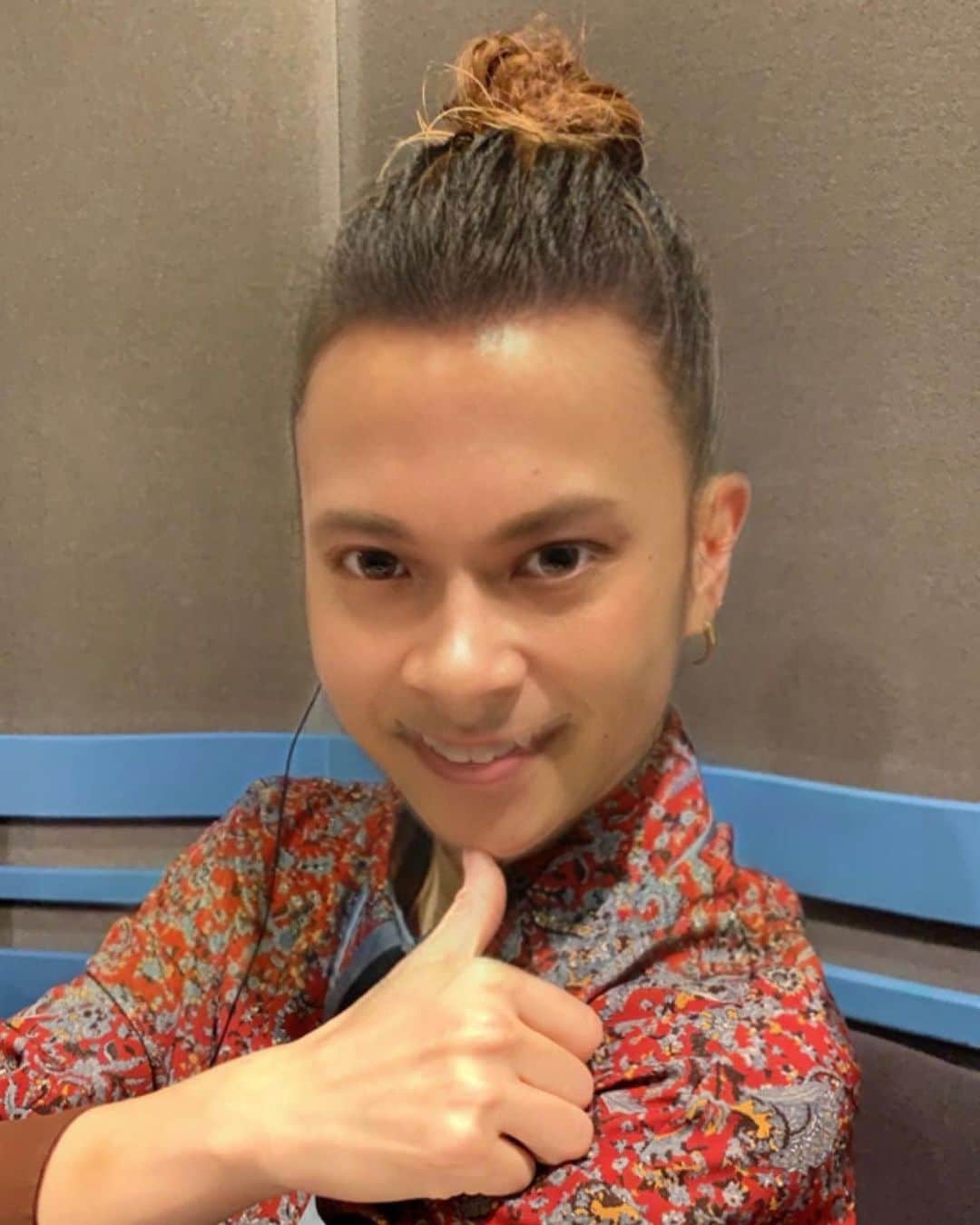 小柳ゆきのインスタグラム：「本日夜11:30〜放送のNack5「I'm fun area」コーナーにて試した男、子供、女バージョン笑笑！ . . #nack5 #snapchats」