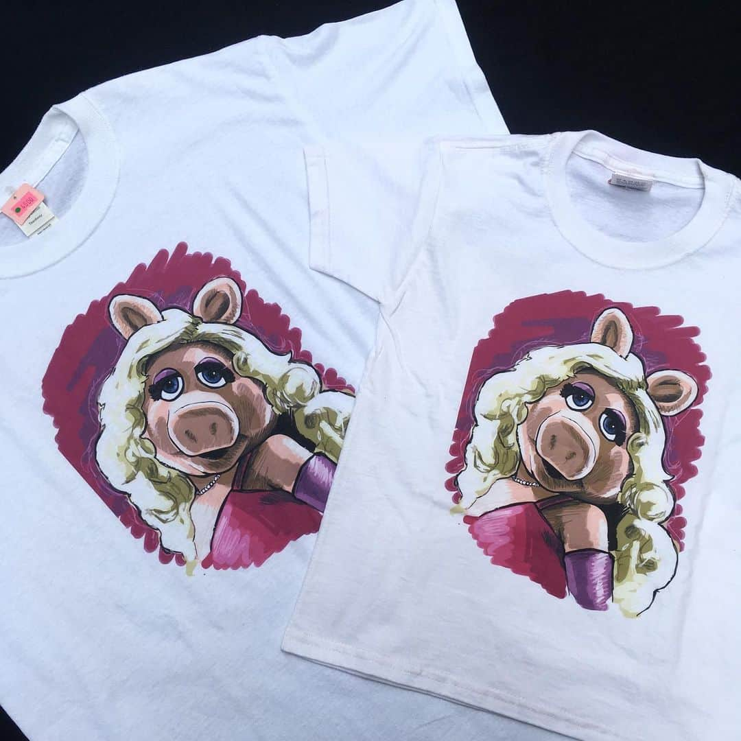 おもちゃやSPIRALさんのインスタグラム写真 - (おもちゃやSPIRALInstagram)「Miss Piggy Teeも今ならSALE！  是非親子で着てください🍼✨ 4500円→3600円 3800円→3040円  です！」7月11日 14時13分 - spiral_toy