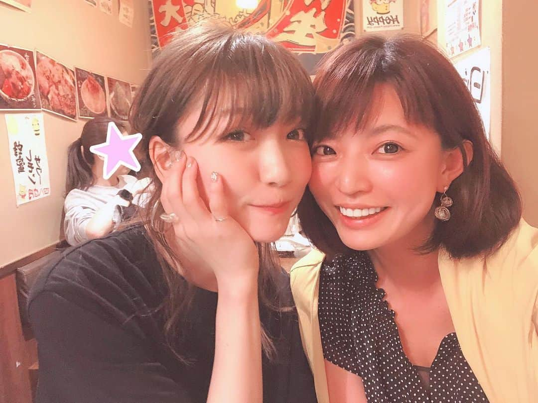 熱田久美さんのインスタグラム写真 - (熱田久美Instagram)「昨日の飲み(*´`)✨ 急だったのに仕事終わりに行ってきた！ 1杯のつもりが長居してしまった.......‪w 久しぶりのあいのりメンバーにも会えたし\❤︎/ あとでブログ書きます✨ @momo.official ゆっくり話したの久しぶりだったから嬉しかったー💓また近いうちっ🌼 ・ #あいのり #メンバー #世界 #ラブワゴン  #恋愛 #旅 #番組 #フジテレビ  #仕事終わり #急に #飲み #飲み会  #楽しかった #二日酔い #いつものメンバー #最高 #仲間 #ショートボブ #ボブ #ボブヘアー」7月11日 14時13分 - kuumi1125