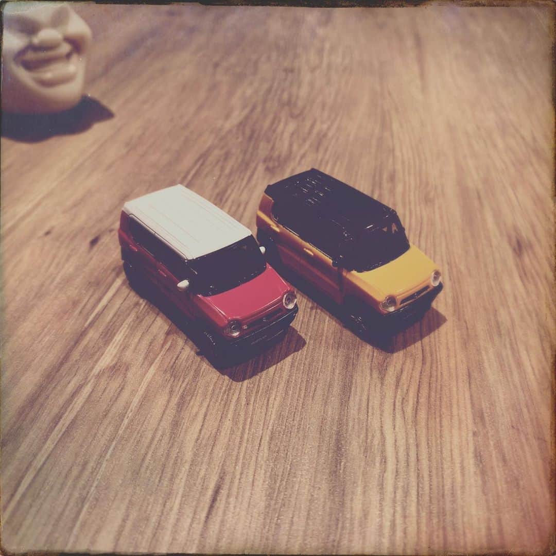 弟者さんのインスタグラム写真 - (弟者Instagram)「車2台と？ #hustlerコレクション #caomaru」7月11日 14時30分 - otojya_2bro