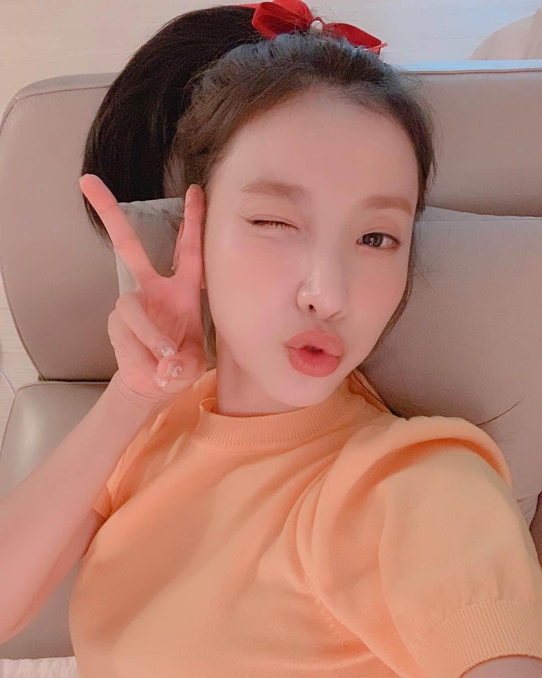 キム・ジスクさんのインスタグラム写真 - (キム・ジスクInstagram)「다들 아려나 0심2🤟🏻」7月11日 14時41分 - jisook718