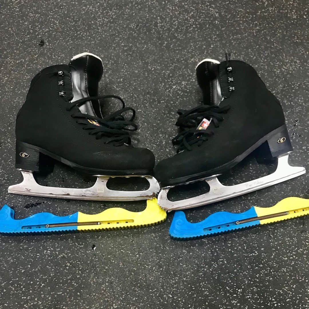 Max Nikitinのインスタグラム：「Thanks @graffigure and @mkblades for supporting in this new season!」
