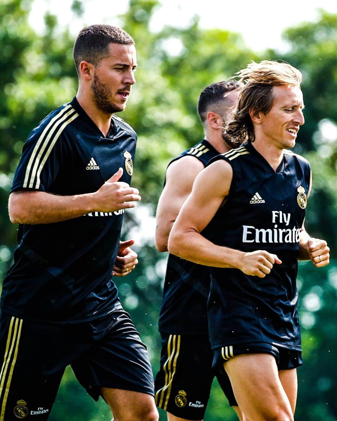 レアル・マドリードさんのインスタグラム写真 - (レアル・マドリードInstagram)「🤝 New season, new team-mates! 🏃‍♂️ ¡Nueva temporada, nuevos compañeros! #RMTour | #HalaMadrid」7月11日 6時00分 - realmadrid