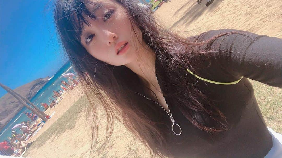 小寺真理さんのインスタグラム写真 - (小寺真理Instagram)「海です 何年振りかわからないくらい久しぶりです！」7月11日 6時09分 - koteramaricorin