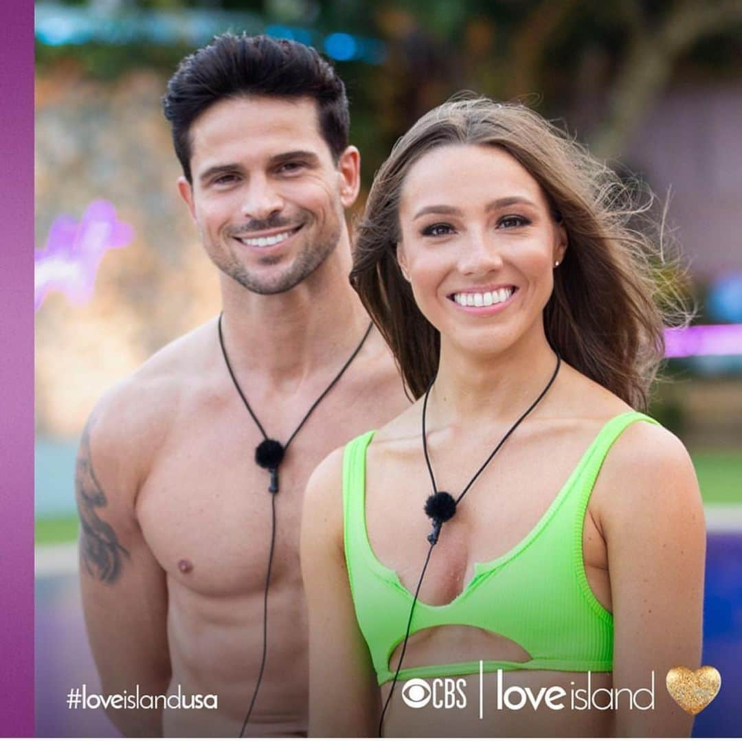 CBSさんのインスタグラム写真 - (CBSInstagram)「One of these couples will be no more! Who will Kyra decide to Couple Up with TONIGHT?! 👀#LoveIslndUSA 💕 @loveislandusa」7月11日 6時41分 - cbstv