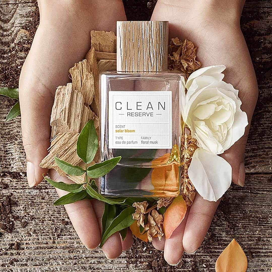 セフォラさんのインスタグラム写真 - (セフォラInstagram)「#Regram @CleanBeauty_Collective . . . NEW Solar Bloom is part of our “farm-to-fragrance” RESERVE collection that puts you and the planet at the forefront. How does it do that? By giving back and sourcing our ingredients with eco-consciousness. Get it at Sephora. #CLEANatSephora」7月11日 6時59分 - sephora