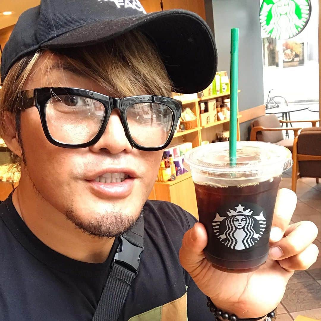 棚橋弘至さんのインスタグラム写真 - (棚橋弘至Instagram)「おはよう。コーヒー☕️♪ #starbucks」7月11日 8時27分 - hiroshi_tanahashi