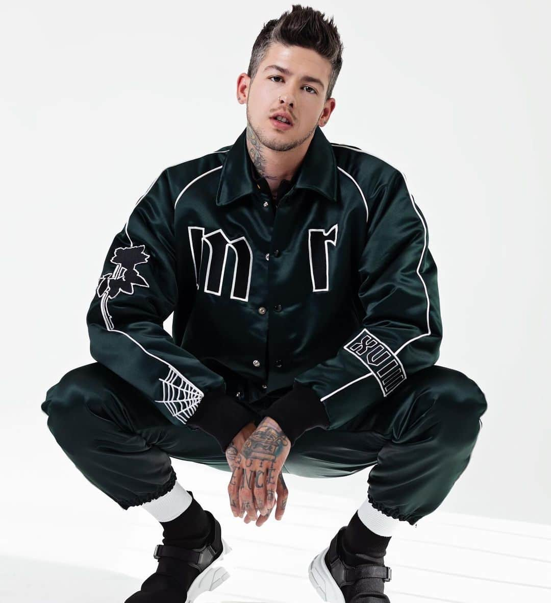 T・ミルズさんのインスタグラム写真 - (T・ミルズInstagram)「Who wore it best 🧐」7月11日 8時38分 - travismills