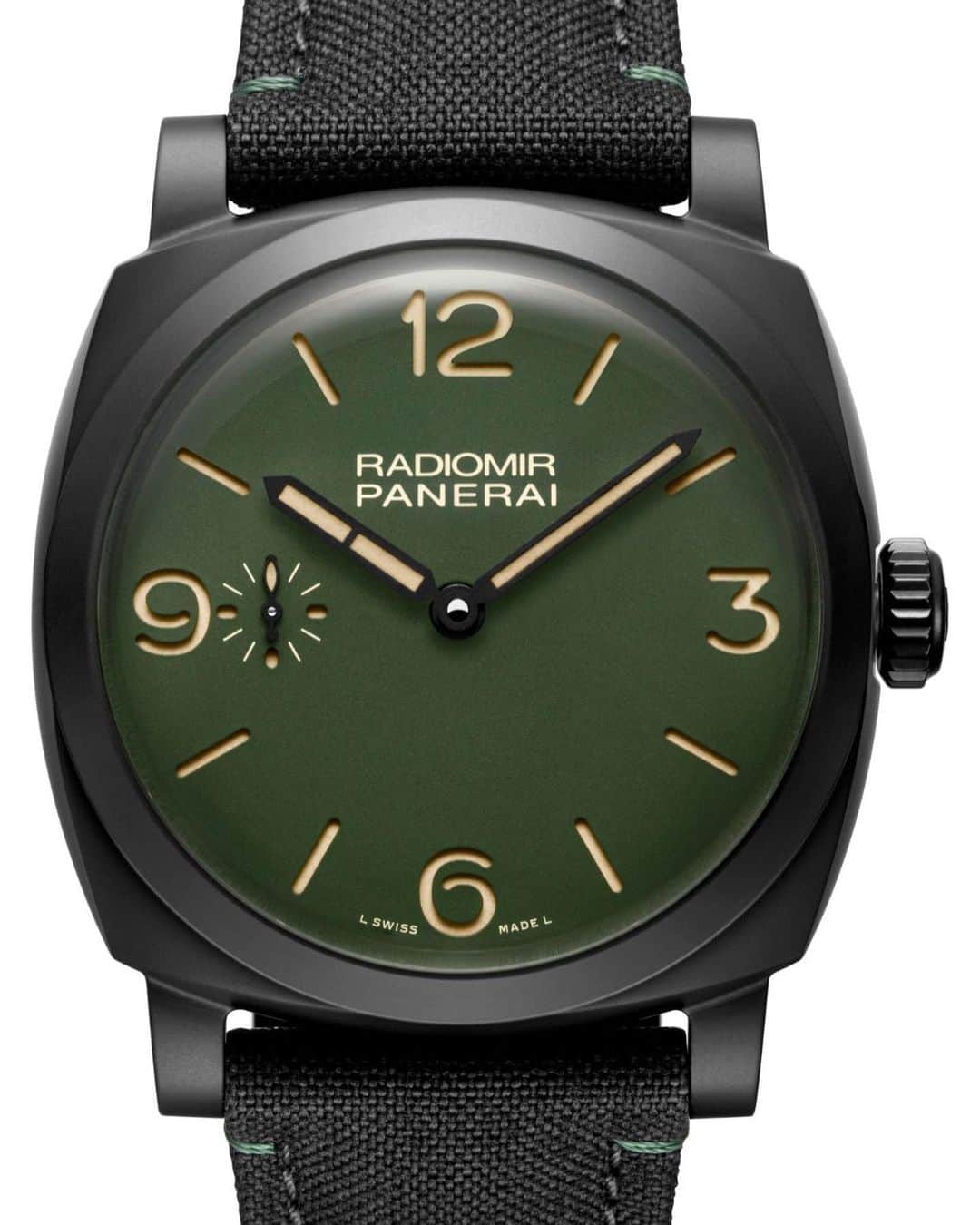 パネライのインスタグラム：「Last but not least we have my favorite out of the quartet of pieces from #Panerai within the Military Green Boutique Only Editions. The #PAM997 is bumped up in size to 48mm and features a dark matte black Ceramic case. It is powered by the P.3000 hand wound mechanical movement features black hands and a domed crystal to bring it all together. It is limited to 1000 unites and is priced at $13,300 USD. Read more about all 4 pieces online at www.PaneraiCentral.com」