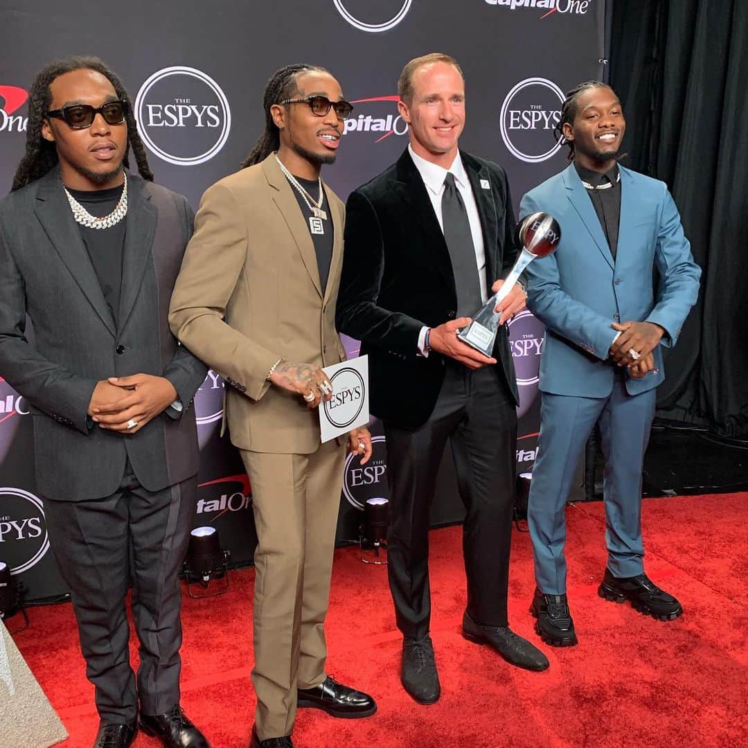 アメリカン・ブロードキャスティング・カンパニーのインスタグラム：「@migos and #ESPYS winner @drewbrees 😍」