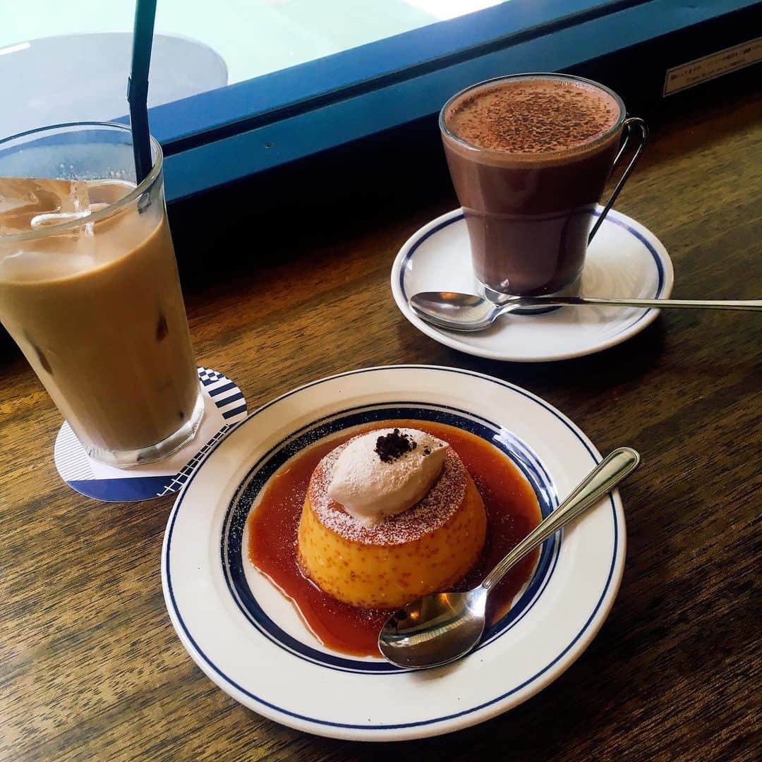 大釜ケリーさんのインスタグラム写真 - (大釜ケリーInstagram)「もりかちゃんとずっと行きたかったお店に！素敵なコーヒーと少しほろ苦いカラメルソースのプリン🍮 #coffe #cafe #pudding #coffetime #おでかけ #喫茶店」7月11日 10時48分 - kellyogama