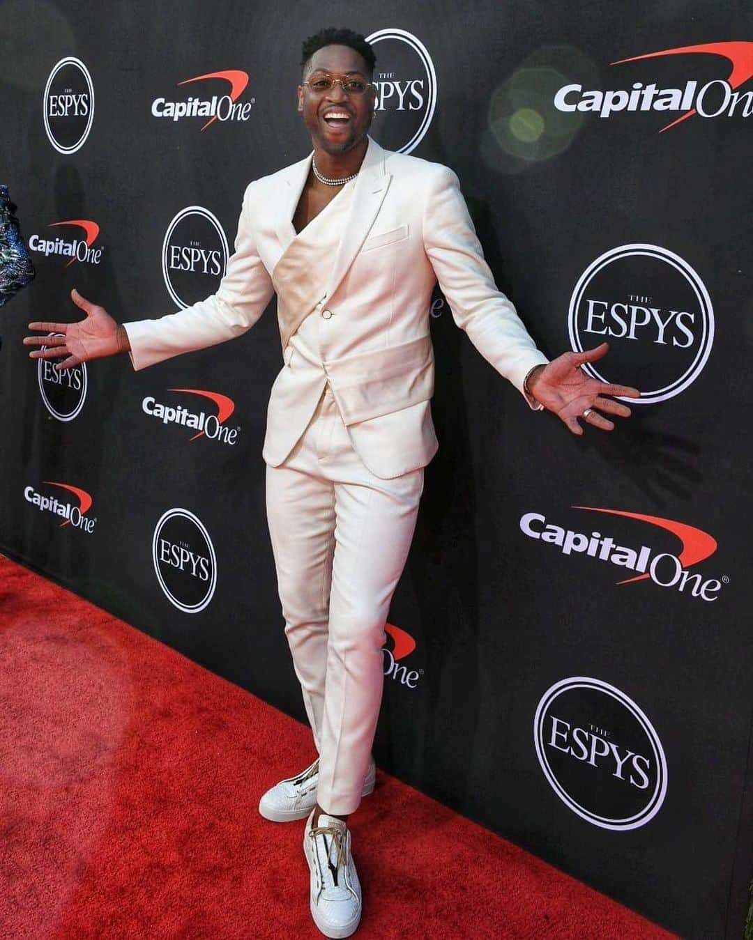 ドウェイン・ウェイドさんのインスタグラム写真 - (ドウェイン・ウェイドInstagram)「The category is:  We ain’t come to play, We came to slay! ~ #Pose #ESPYs」7月11日 11時38分 - dwyanewade