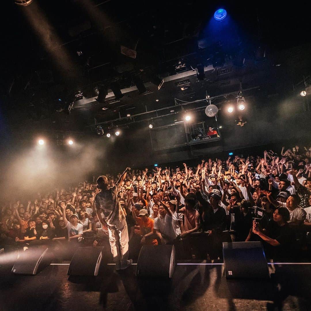 田我流さんのインスタグラム写真 - (田我流Instagram)「先週のRide on time tourのfinal@渋谷WWWX公演に遊びに来てくれたみんな、出演者、関係者の皆様のお陰で無事最高のショー、自己記録更新ができました。本当にありがとうございました。後日何かの媒体でライブレポートがあると思います。とりあえず、一山超えたので、ライブ終えてから昨日までひたすら遊び呆けていましたが、今日から通常業務に戻りたいと思います。感謝🙇🏻写真は @yokoching  #田我流#ridetimeツアー #final無事終わりました#ありがとう#nextいくよ#これからもサポート宜しくお願いします」7月11日 12時00分 - dengaryu138