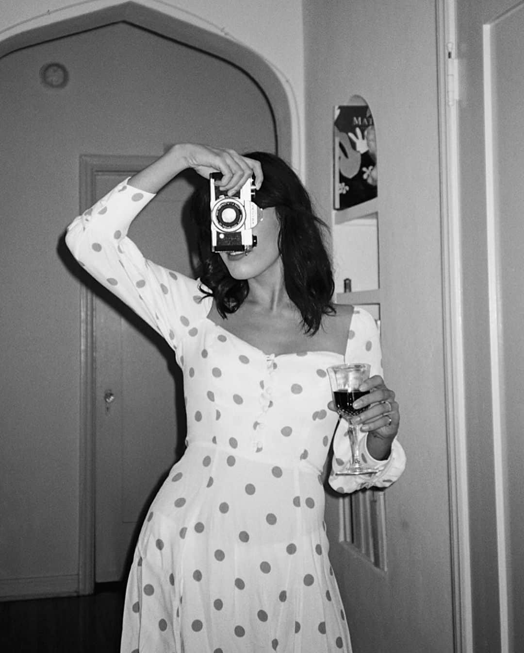 Reformationさんのインスタグラム写真 - (ReformationInstagram)「Take a picture. Make sure it’s black and white. Just live, baby. @orionvanessa in the Lumiere Dress.」7月11日 12時01分 - reformation