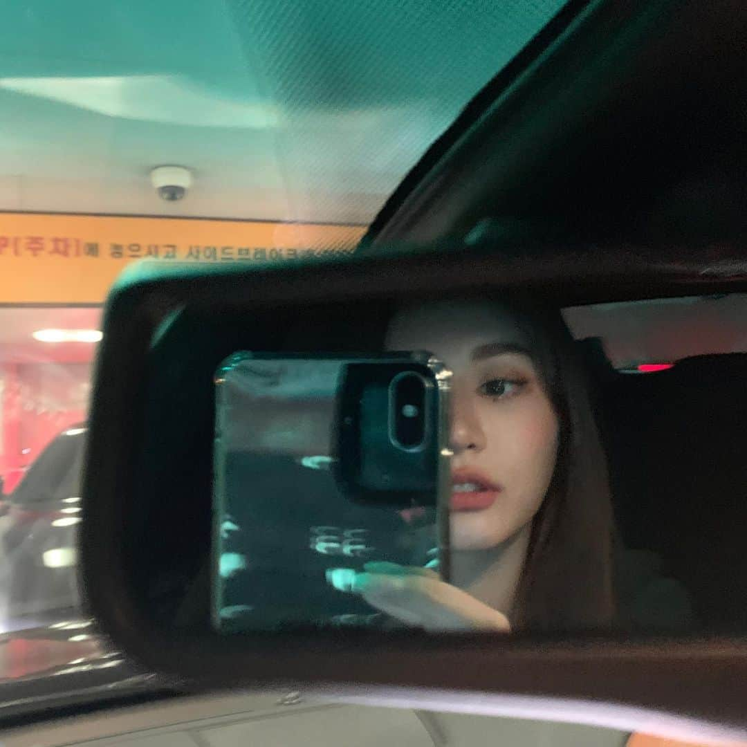 パク・ソラさんのインスタグラム写真 - (パク・ソラInstagram)「요즘 운전할 일이없구욘🚙」7月11日 12時50分 - sora_pppp