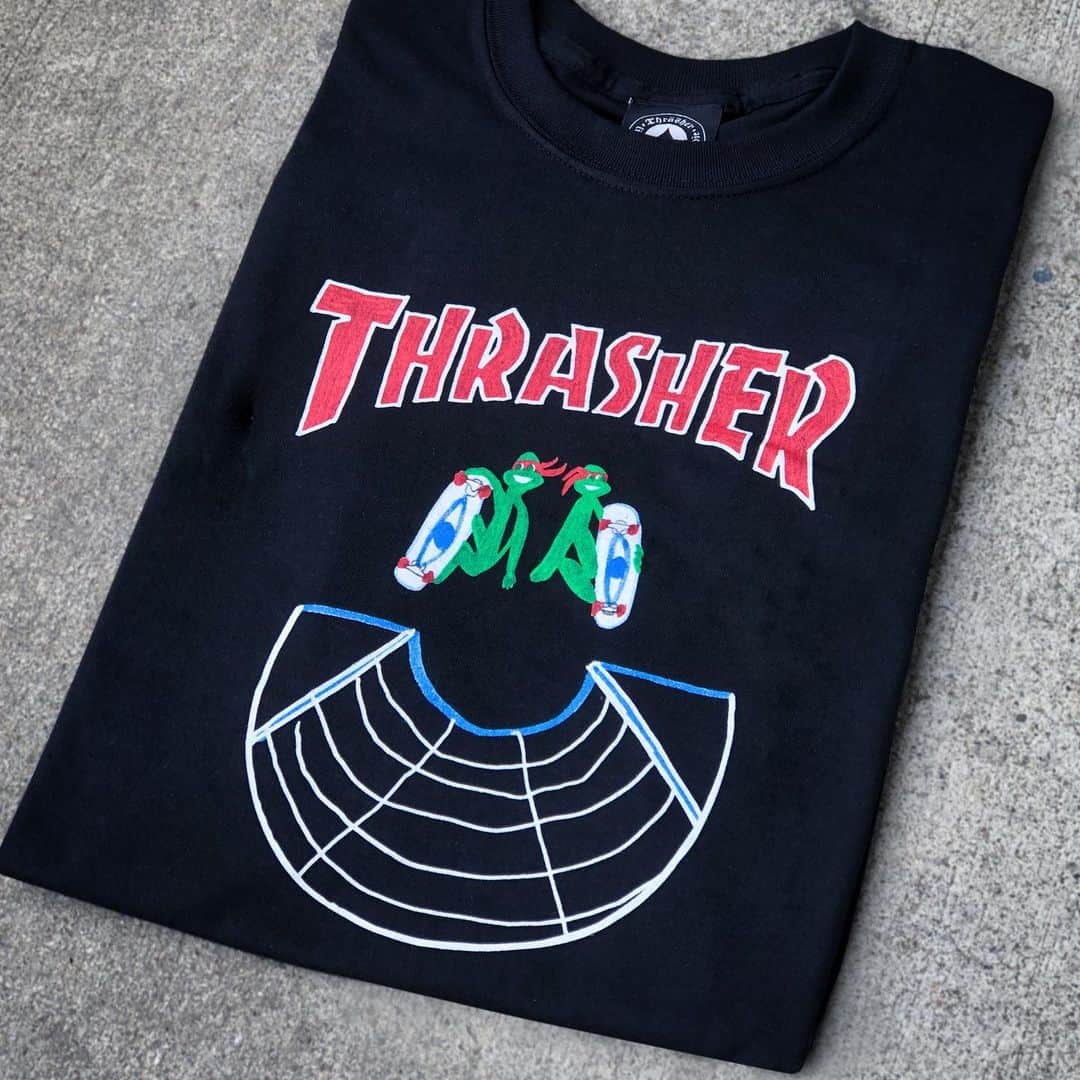 スラッシャーのインスタグラム：「😛🌍✌🏾 @lsdworldpeace collab shirts & hoodies now shipping to your local skateshop」