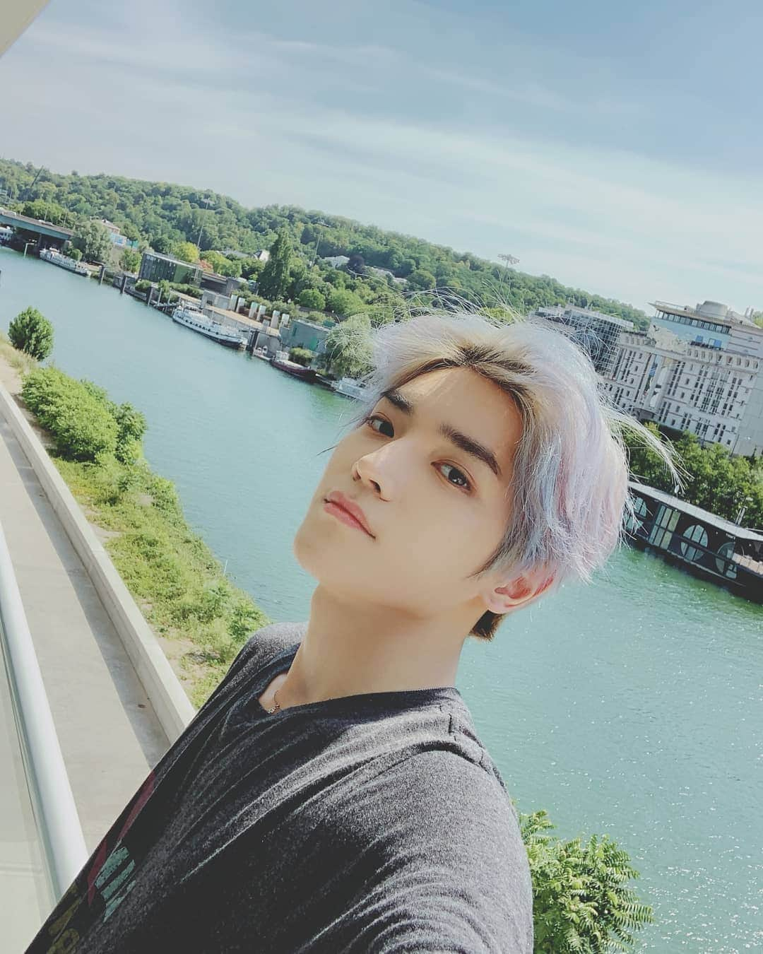 NCT 127さんのインスタグラム写真 - (NCT 127Instagram)「Paris💚  #TAEYONG #NEOCITYinPARIS #NCT127inPARIS #NCT127TOTHEWORLD #NCT127_1st_World_Tour #NCT127 #NCT」7月11日 22時48分 - nct127