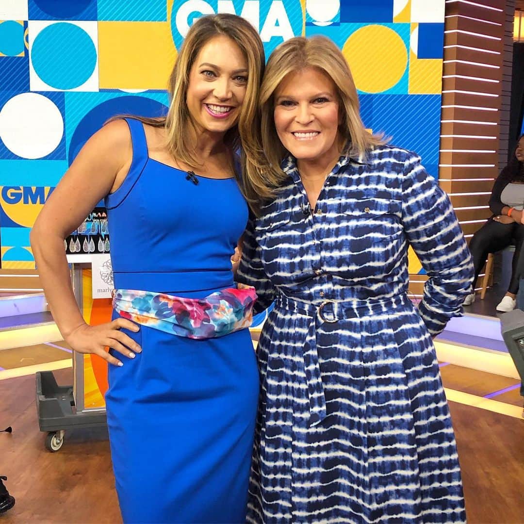 Good Morning Americaさんのインスタグラム写真 - (Good Morning AmericaInstagram)「Check out these beauts! 😍 @ginger_zee knows how to rock a fanny pack. 👌 Shop this look and so many other sizzling summer products from @toryjohnson’s #GMADeals at our link in bio!」7月11日 23時00分 - goodmorningamerica