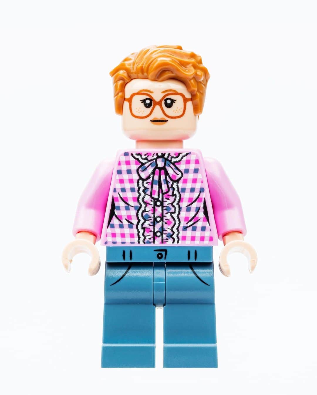 LEGOさんのインスタグラム写真 - (LEGOInstagram)「We found her! 🥳 Fan-favorite Barb is the LEGO Netflix #SDCC2019 Exclusive Minifigure! #LEGOSDCC #SDCC #WheresBarb」7月11日 22時58分 - lego