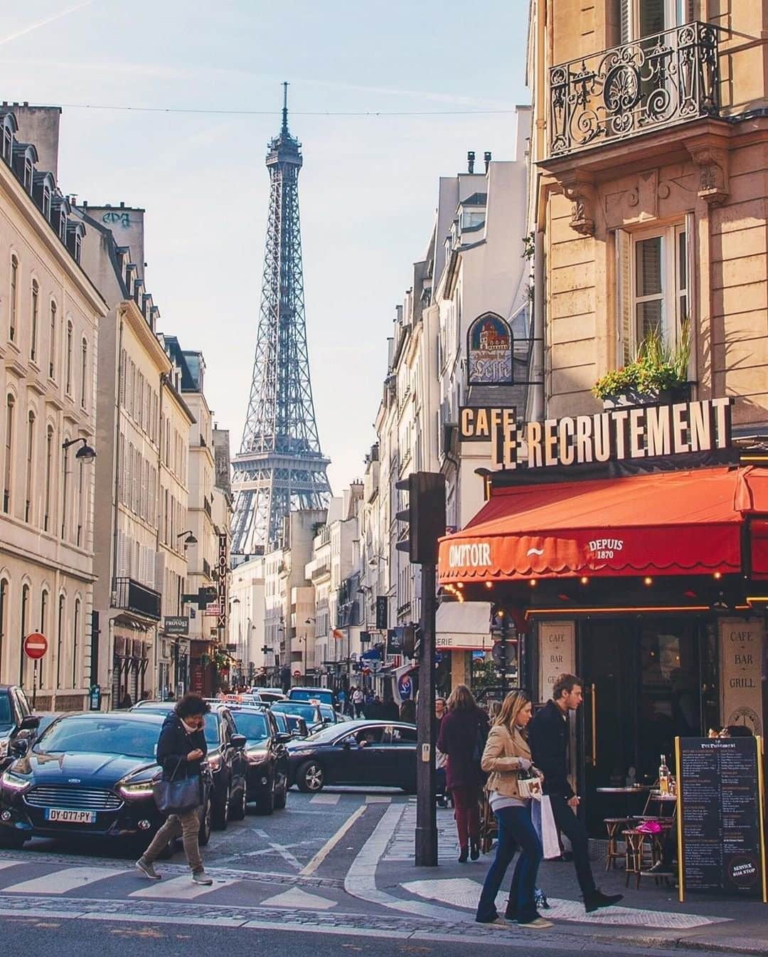 Travel + Leisureさんのインスタグラム写真 - (Travel + LeisureInstagram)「Paris was voted one of the top cities in Europe in this year's #TLWorldsBest Awards. See which other cities made the list at our link in bio! #tlpicks courtesy of @by.steph」7月11日 23時03分 - travelandleisure