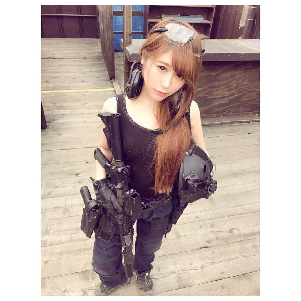 戦え‼︎ぴっちょりーなさんのインスタグラム写真 - (戦え‼︎ぴっちょりーなInstagram)「. . 今日は仕事前に3ガンのシューティング練習いったよおおお ヘトヘトーー！！💕 . . 明日動画アップするね😍 . . ※フィールド内ですが許可を得てゴーグルなしで撮影しています . .😍Gotten the permission for off the goggles in the field. this is the sample picture. not playing in the game💕💜 . . . 🥽#Shootingglasses #wileyx . . スコープ #vortexoptics . . . . 🔫gun #systemaptw #PTW #cqbr . . . 🔫 #tokyomarui  #p226  #SIGSAUER . . 👖UF PRO® STRIKER XT GEN.2 COMBAT PANTS . . . ⛑ヘルメット  #OPSCORE . . 🧤#田村装備開発 CQB ﾀｸﾃｨｶﾙｸﾞﾛｰﾌﾞM3 short . . . 🖤🖤🖤🖤PICCIOLINA☆SCHEDULE🖤🖤🖤🖤🖤 . . . 🛵ゲスト出演🛵バイク イベント 7月27(土)@鈴鹿サーキット (三重県) ■鈴鹿商工会議所青年部 主催■ 「出会いふれあいフェア2019 バイクであいたいパレード」 . . . 🛵取材🛵バイク イベント 7月28(日) @鈴鹿サーキット 8耐 (三重県) ■ARMY❤️GIRL ✖️ Team TJC & MF Kawasaki■ . . . 🛵ゲスト出演🛵バイク イベント 9月15(日)10:00〜12:00 @摺上川ダム 梨平公園(福島県) ■YMCF 主催 CUBサミット■ . . 🔫ゲスト出演🔫サバゲーイベント 11月3日(日)@福島県いわき市 ■ R－GUNstudio . . 🖤🖤🖤🖤🖤🖤🖤🖤🖤🖤🖤🖤🖤🖤🖤🖤🖤 🖤 #airsofter#airsofters#airsoftgun#airsoftguns#ぴっちょりーな #piccholina #airguns#airgun#airsofterphoto#airsofting#airsoftwar#airsoftworld#airsoftjapan#airsoftgirl#girlswithguns#airsoft#サバゲー#サバゲー女子#military」7月11日 23時06分 - picciolina.airsoftgirl