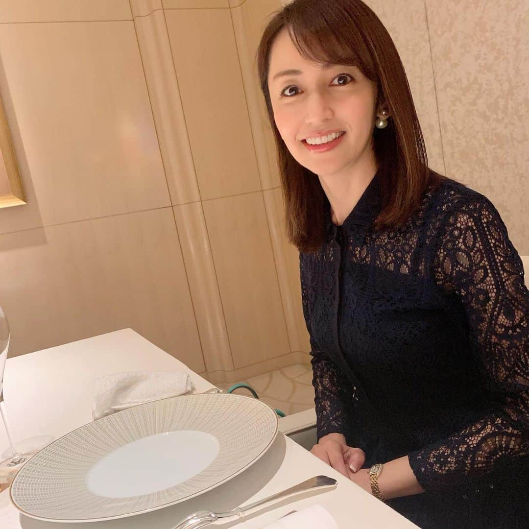 矢田亜希子さんのインスタグラム写真 - (矢田亜希子Instagram)「今夜は友人たちとロオジエでディナーでした♪んー素晴らしい。 #ロオジエ#losier#ロオジエ銀座#ディナー#フランス料理」7月11日 23時34分 - akiko_yada