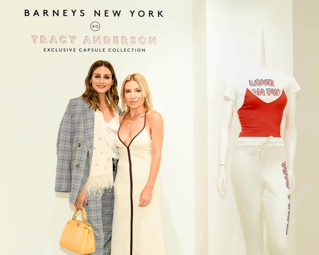 オリヴィア・パレルモさんのインスタグラム写真 - (オリヴィア・パレルモInstagram)「Congratulations to the one and only @tracyandersonmethod on the launch of your @barneysny collection! #tamily」7月11日 23時34分 - oliviapalermo