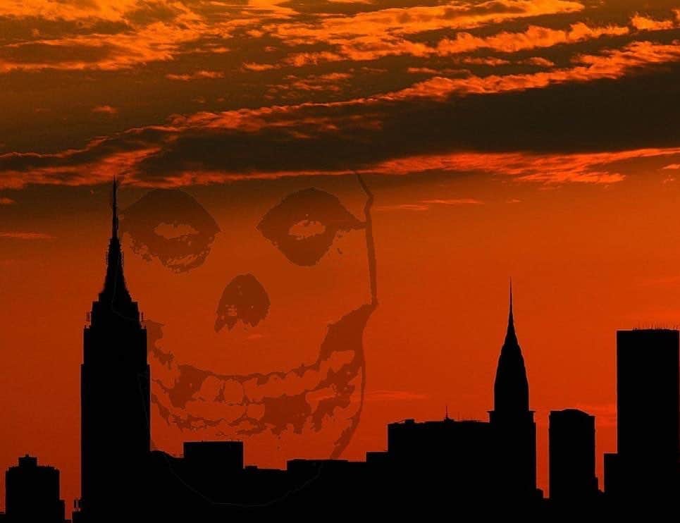 Revolverさんのインスタグラム写真 - (RevolverInstagram)「The @OfficialMisfits are going to haunt the Big Apple this October with the help of @rancid and @eternally_damned. Head to Revolvermag.com to get the full details」7月11日 23時27分 - revolvermag