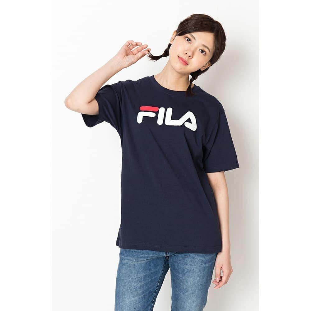 ジーンズメイトさんのインスタグラム写真 - (ジーンズメイトInstagram)「#fila #ロゴt  柔らかく肌触りの良いバングラデシュ綿100％使用した半袖Ｔシャツ。定番のフロントFILA(フィラ)ＢＩＧロゴで、カラーも豊富に取り揃えております。ＢＩＧシルエット（ビックシルエット）ですのでユニセックスで楽しめます。 ・ #ジーンズメイト #jeansmate  #半袖コーデ  #夏 #夏コーデ #サマーコーデ  #ロングスカート #ベルトスカート #ファッション #fashion」7月11日 15時17分 - jeans_mate