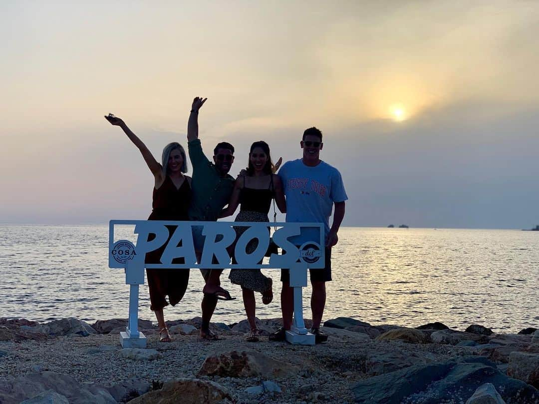 ジェイデン・ハドラーのインスタグラム：「Mothers do not lock up your daughters. Freshly engaged couples in Paros」