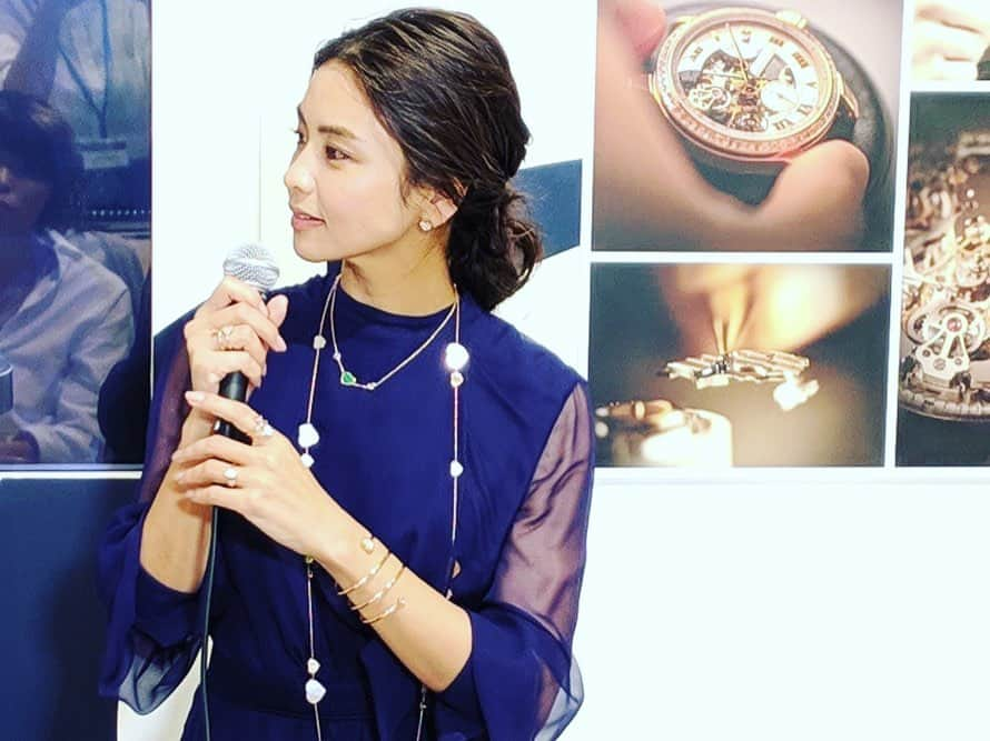 滝沢眞規子さんのインスタグラム写真 - (滝沢眞規子Instagram)「本日 @chopard のトークイベントにお越しくださいました皆様ありがとうございました💚 @chopard のハッピーハートをたくさん身に纏い私も幸せな時間でした💚 Dress @maxmara  Shose @gianvitorossi  Styling 池田敬 @takashi_ikeda  Hair&Make 森野友香子 @yukakomorino」7月11日 16時20分 - makikotakizawa