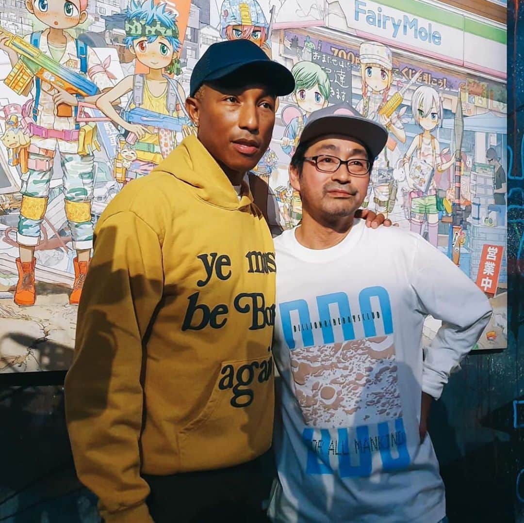 村上隆さんのインスタグラム写真 - (村上隆Instagram)「congratulations！ @pharrell  @misteryanen  @museeguimet  @galerieperrotin  @emmanuelperrotin @places_and_spaces  @hypebeast @kaikaikikigallery 📷 @karlhab」7月11日 16時23分 - takashipom